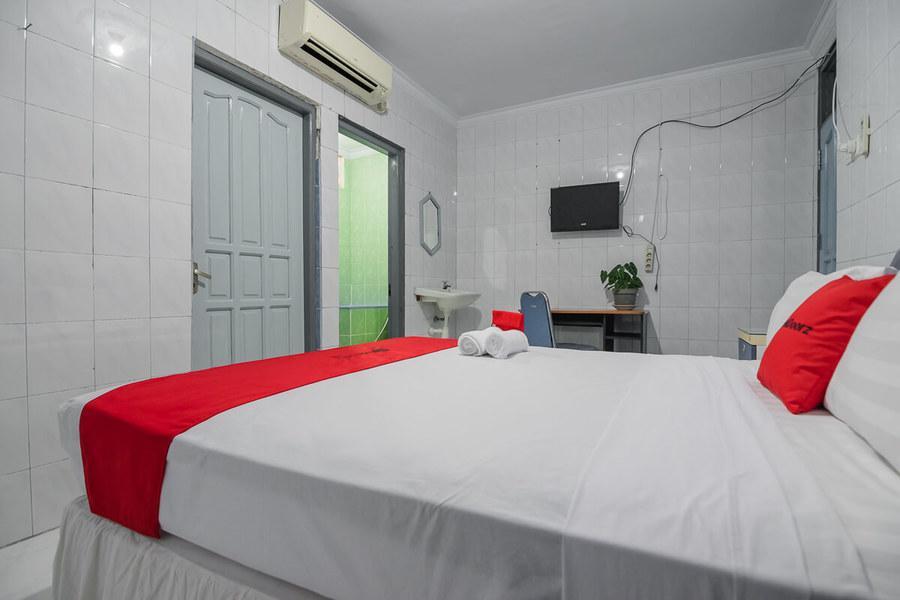 Reddoorz Syariah @ Ahmad Yani Street Balikpapan (Borneo)